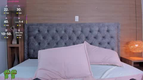 ASHLEY online show from April 29, 7:41 pm