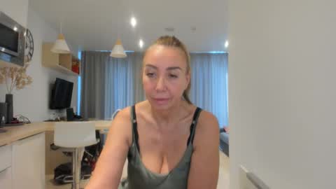 14risha online show from February 6, 9:45 am