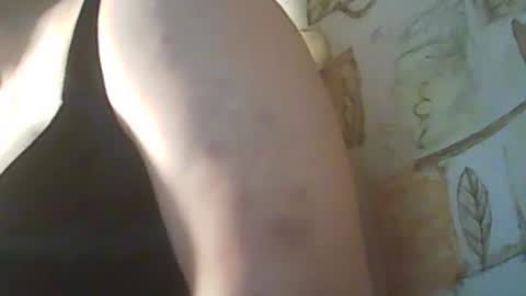 Snapshot of 1deluxepussy chatting on September 15, 8:05 pm Deluxepussy online show from September 15, 8:05 pm