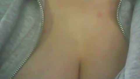 Snapshot of 1deluxepussy chatting on January 26, 6:28 am Deluxepussy online show from January 26, 6:28 am