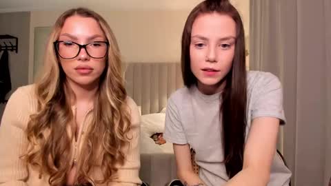 Lily 3 online show from March 23, 7:53 pm