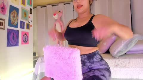 laiaa rivas online show from May 20, 2:52 am