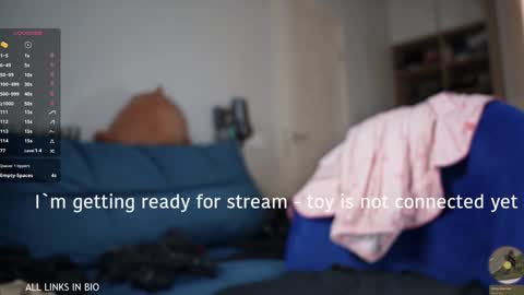 Snapshot of 1mari_01 chatting on February 6, 7:07 pm Marie online show from February 6, 7:07 pm