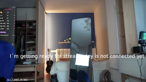 Snapshot of 1mari_01 chatting on February 3, 7:00 pm Marie online show from February 3, 7:00 pm