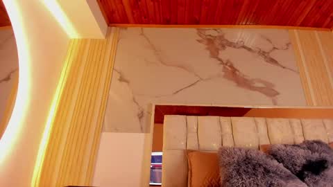 Luisa online show from April 24, 1:03 pm