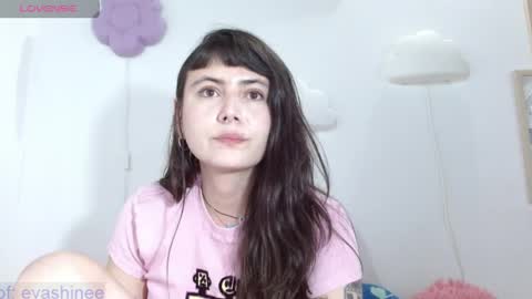 Eva online show from April 22, 7:55 pm