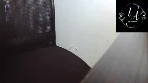 Ixela online show from March 10, 3:30 pm