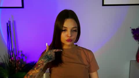 4o4hotfound online show from October 18, 4:59 am