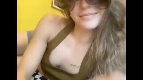 75sowet018 online show from November 28, 1:58 pm