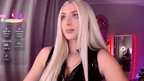 Loren Wood online show from February 28, 4:06 pm