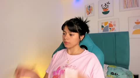 Alice  online show from April 20, 8:01 pm