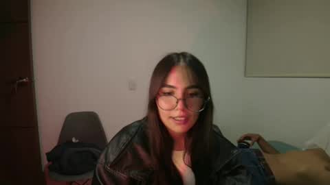 abby 3 online show from April 26, 2:53 am