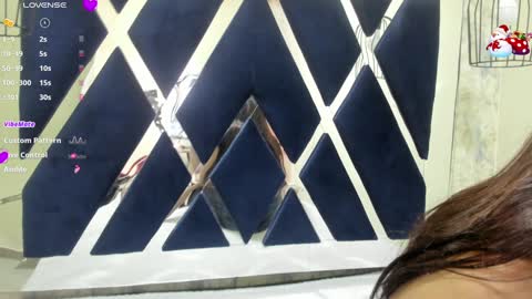 Snapshot of _alaia_collway_ chatting on December 23, 12:08 pm Alaia online show from December 23, 12:08 pm