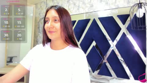 Snapshot of _alaia_collway_ chatting on January 16, 11:48 am Alaia online show from January 16, 11:48 am
