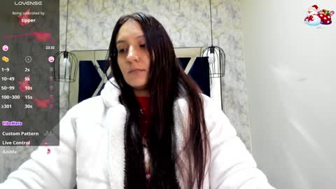 Snapshot of _alaia_collway_ chatting on December 12, 11:40 am Alaia online show from December 12, 11:40 am