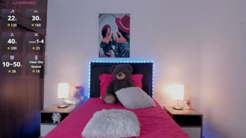 _alana_grey_ online show from June 19, 2:31 pm