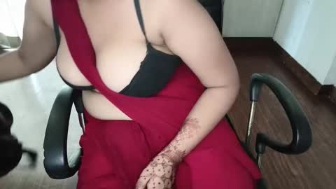 Snapshot of _aleena_ chatting on October 13, 7:00 am _aleena_ online show from October 13, 7:00 am