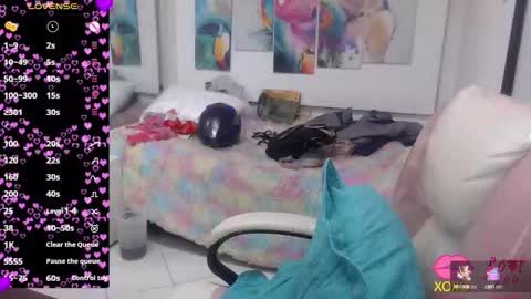 _alegriamartinez_ online show from October 14, 7:05 pm