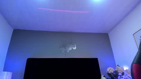 Snapshot of _aliice_1 chatting on December 2, 7:58 pm  Alice  online show from December 2, 7:58 pm