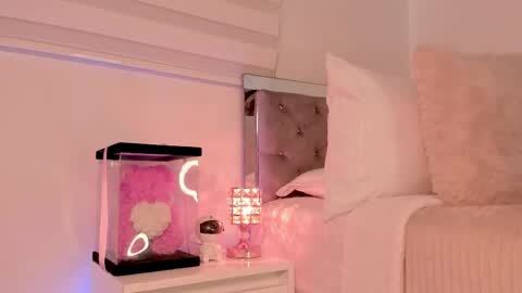 Karo online show from April 18, 7:07 pm