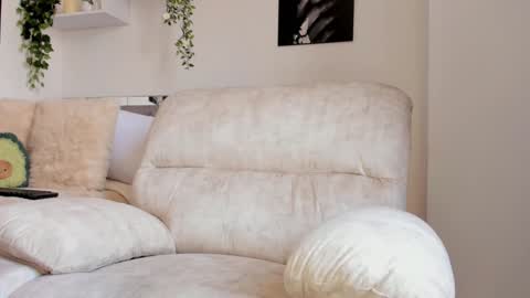 Snapshot of _alissonrose chatting on December 5, 4:12 pm Karo online show from December 5, 4:12 pm