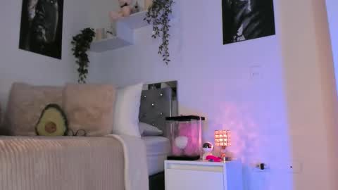Snapshot of _alissonrose chatting on September 16, 11:57 pm Karo online show from September 16, 11:57 pm