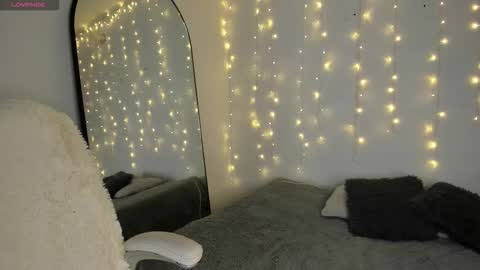 _allisongomez online show from February 4, 11:19 pm