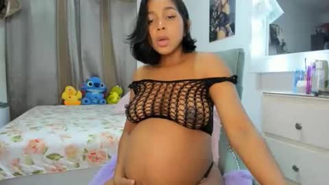Analia online show from May 5, 12:13 am
