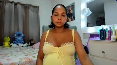 Analia online show from May 8, 1:20 am