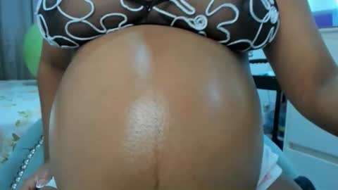 Analia online show from May 15, 1:43 am