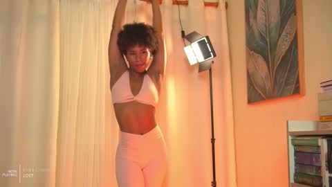 Snapshot of _angeleyes chatting on September 16, 10:40 pm Angie -  online show from September 16, 10:40 pm