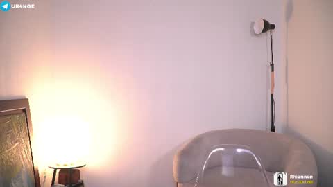 Angie -  online show from July 28, 8:34 pm