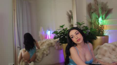 Anna online show from April 16, 8:08 pm