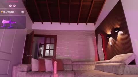 Ana online show from March 10, 8:24 pm