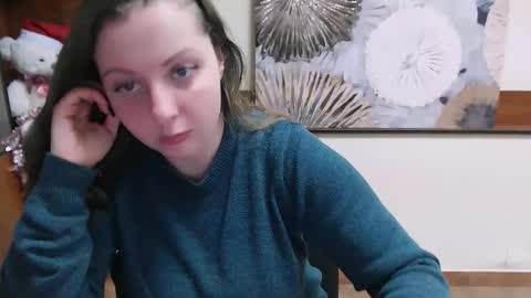 Snapshot of _annabelle_lee chatting on December 16, 8:31 am Anna online show from December 16, 8:31 am