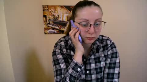 Snapshot of _annabelle_lee chatting on February 25, 10:04 am Anna online show from February 25, 10:04 am