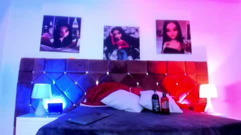 Ariana  online show from February 6, 12:15 pm