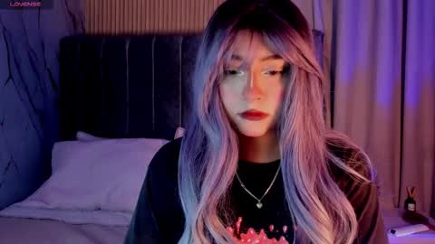   online show from December 20, 12:42 pm