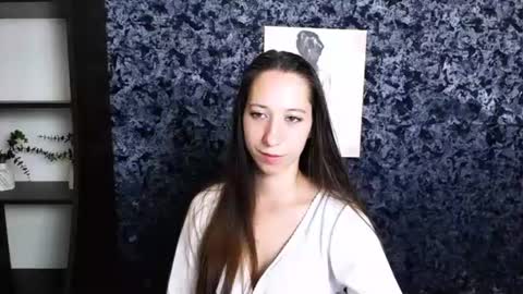 _astraia_ online show from July 3, 7:47 am
