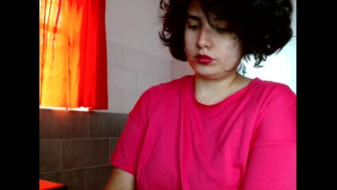 atenea online show from April 8, 1:57 pm