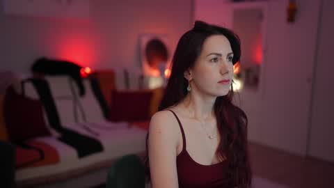 Lili online show from March 27, 10:05 am