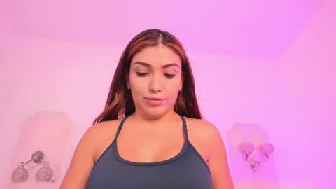 Brenda  online show from August 4, 7:53 pm