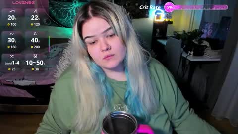 _candym1lky_ online show from January 16, 7:37 am