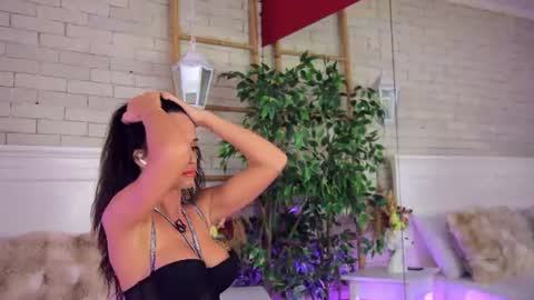 _carlawhite_ online show from July 7, 3:42 am