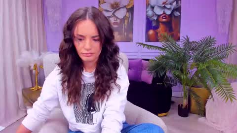 _carlawhite_ online show from November 24, 4:36 am