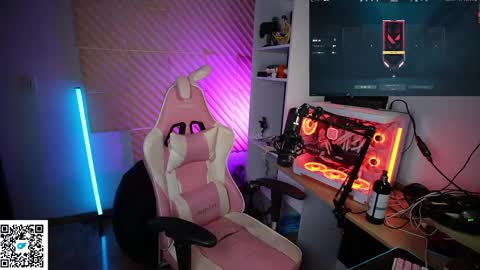 _celeste_xx online show from April 22, 9:34 pm