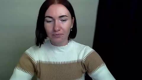 Snapshot of _cutie_and_shy_ chatting on October 8, 7:13 am _cutie_and_shy_ online show from October 8, 7:13 am