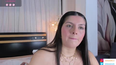 Snapshot of _dahiana_1 chatting on February 28, 7:25 pm Dahiana Lincoln online show from February 28, 7:25 pm