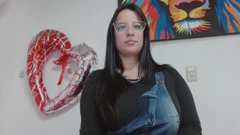 Snapshot of _diana_cute chatting on October 2, 3:44 am Diana online show from October 2, 3:44 am