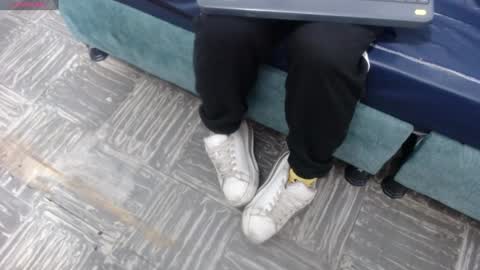 Eimy online show from December 9, 11:04 am